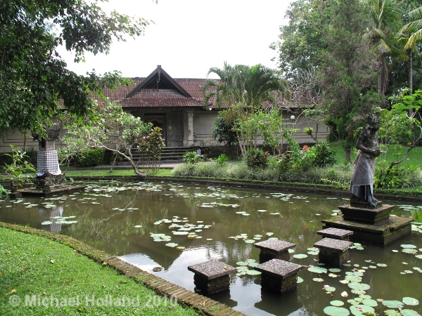 Puri Lukisan Museum Buildings